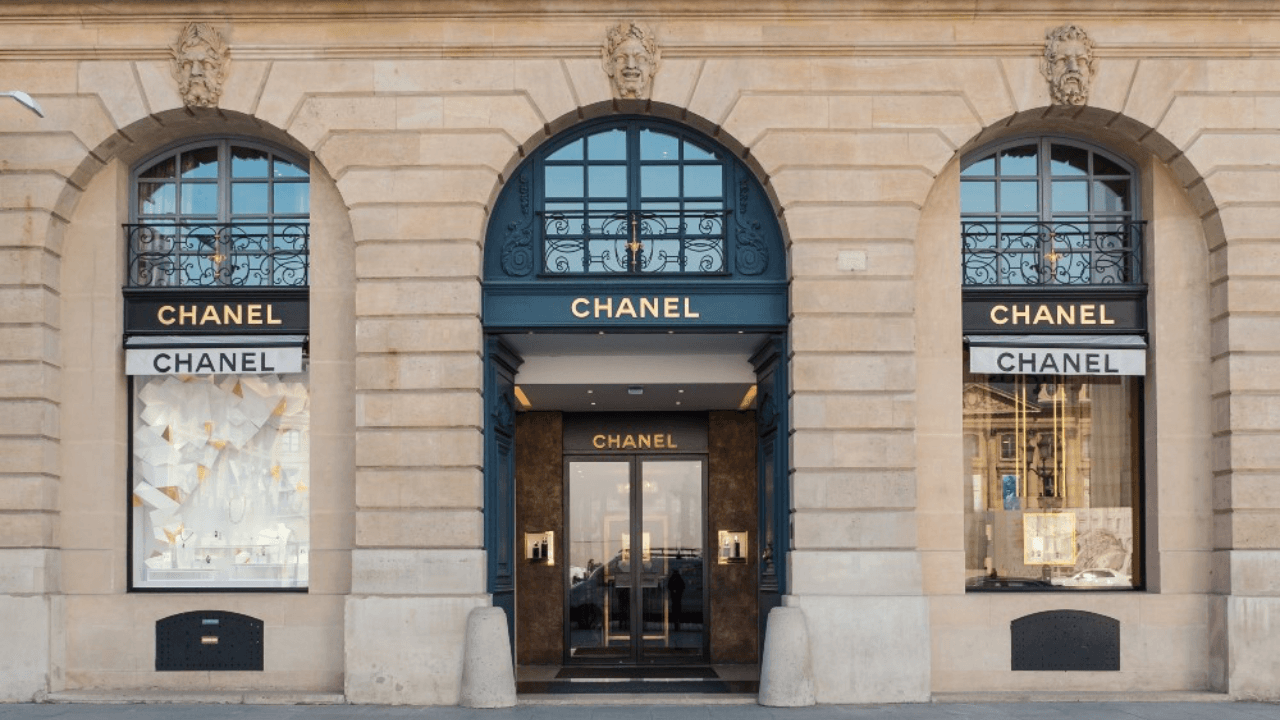 Chanel: Timeless Elegance at the Heart of Collecting